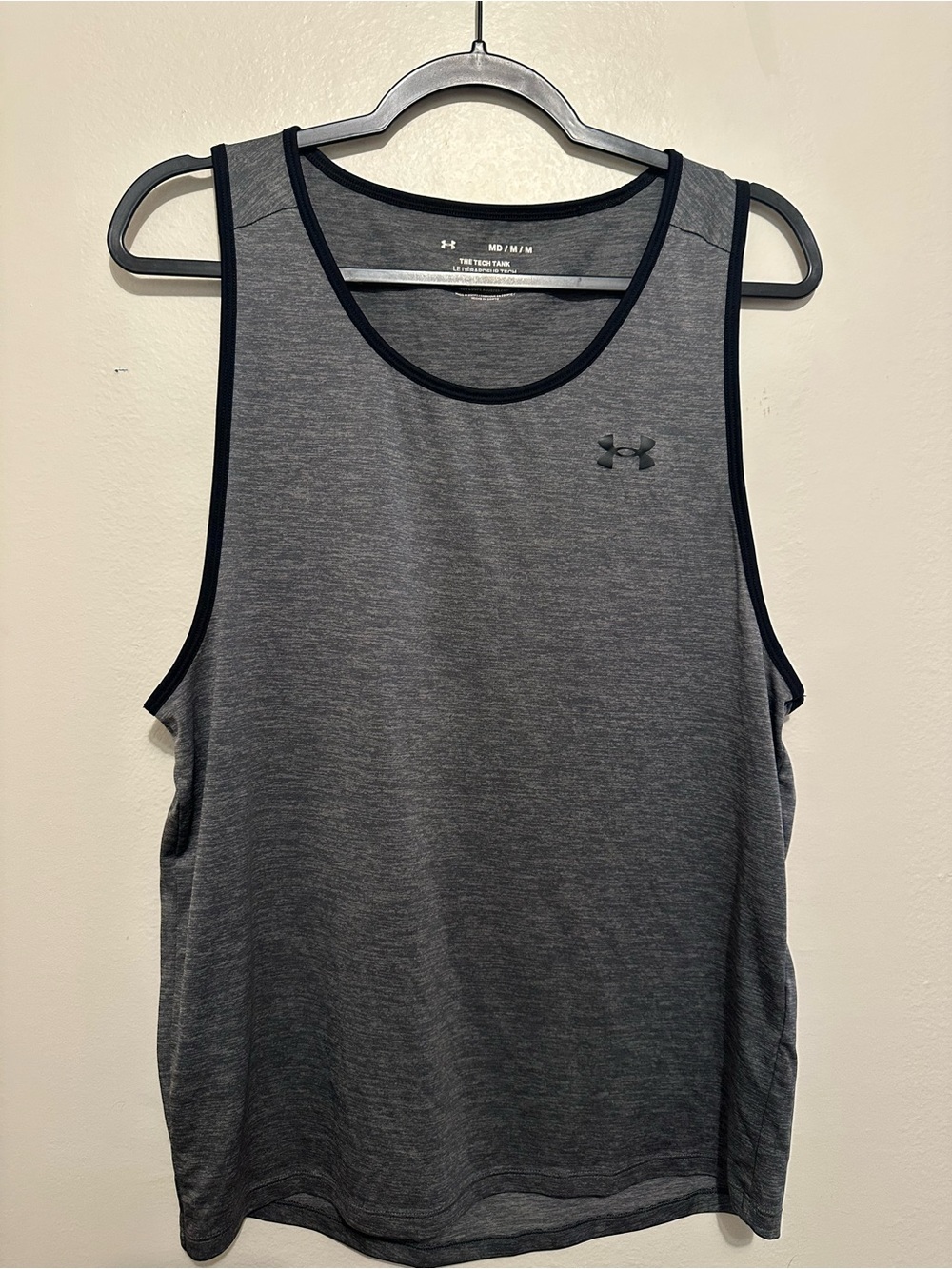 Under Armour Men's Tech Tank MD M Gray Sleeveless Gym Workout Shirt